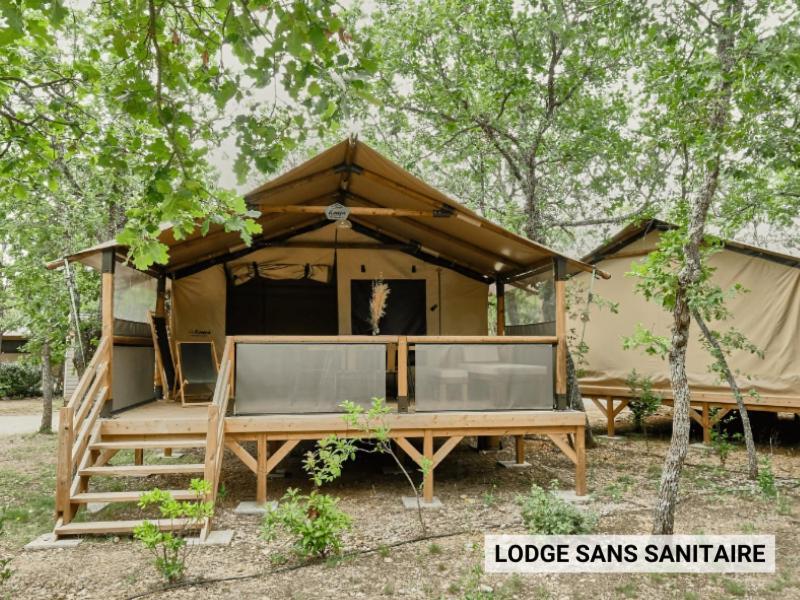 Domaine Les Chenes Blancs Hotell Saint-Saturnin-d'Apt Exteriör bild